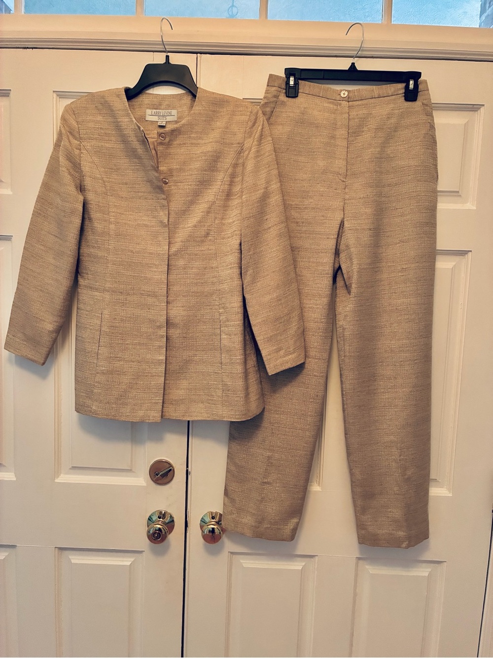 Larry Levine Women's Beige Two-Piece Pantsuit
